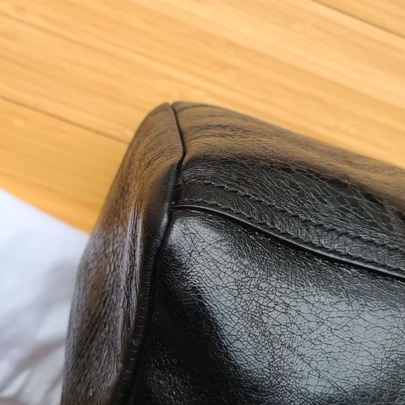 TRADED * Givenchy Crackled Patent 4G Small Pandora Black - Picture 5 of 13